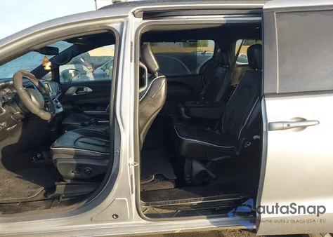 2018 Chrysler Pacifica Limited from USA, damaged, VIN 2C4RC1GG1JR358450